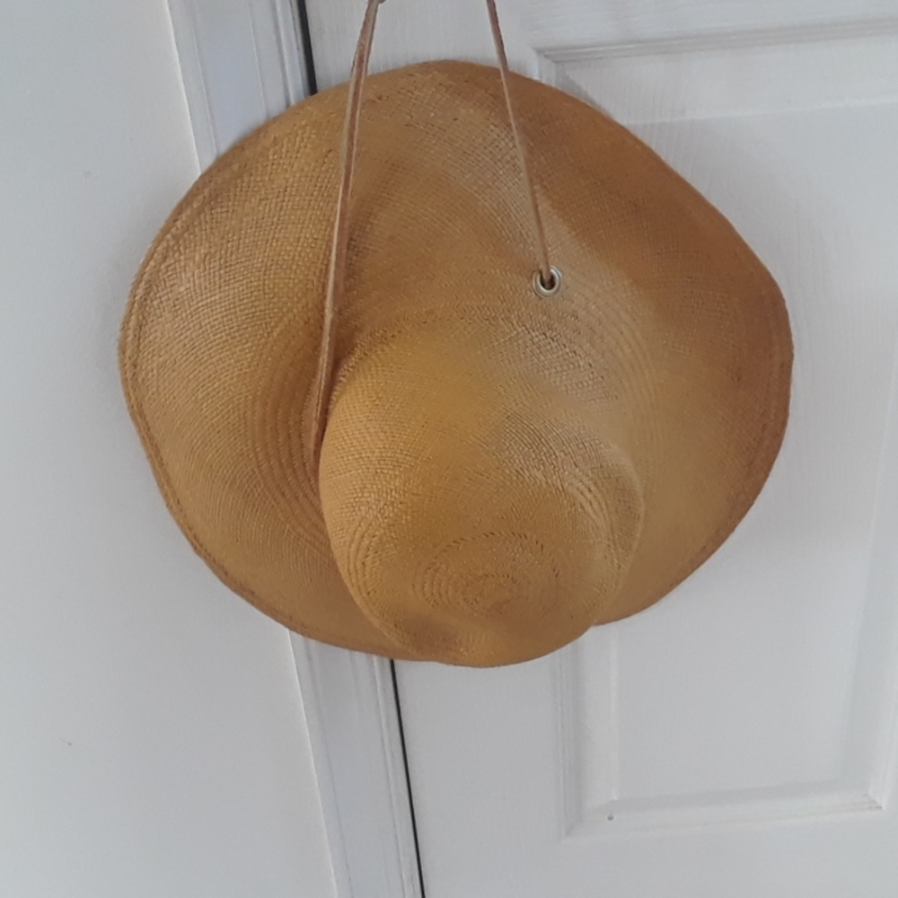 woman's hat